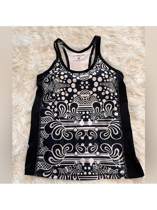 Brooks Tops - Brooks Women’s Black & White Razorback Sports Top. Size M